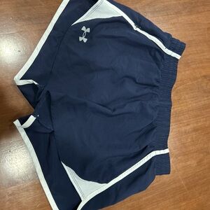 Women’s Under Armour Dark Blue Performance Shorts Size Small
